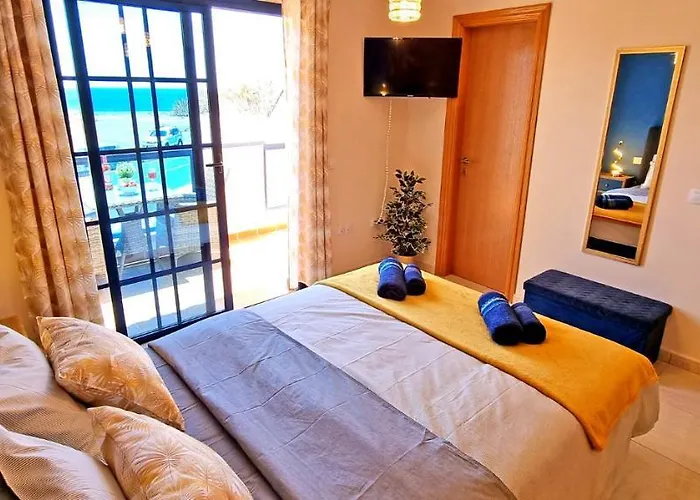 Casa Lalamar, La Lajita