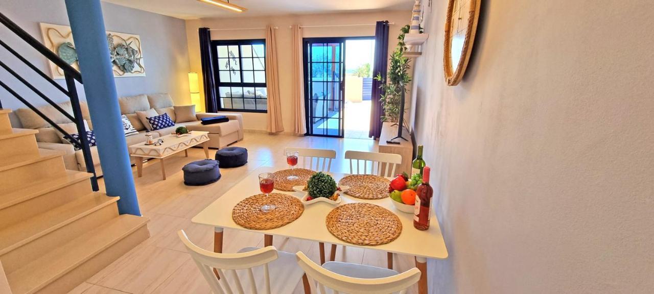 Holiday home Casa Lalamar, *